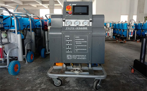 聚氨酯硬質(zhì)仿木發(fā)泡機(jī)(圖1) H5600-PLC聚氨酯硬質(zhì)仿木發(fā)泡機(jī) 定時(shí)定量